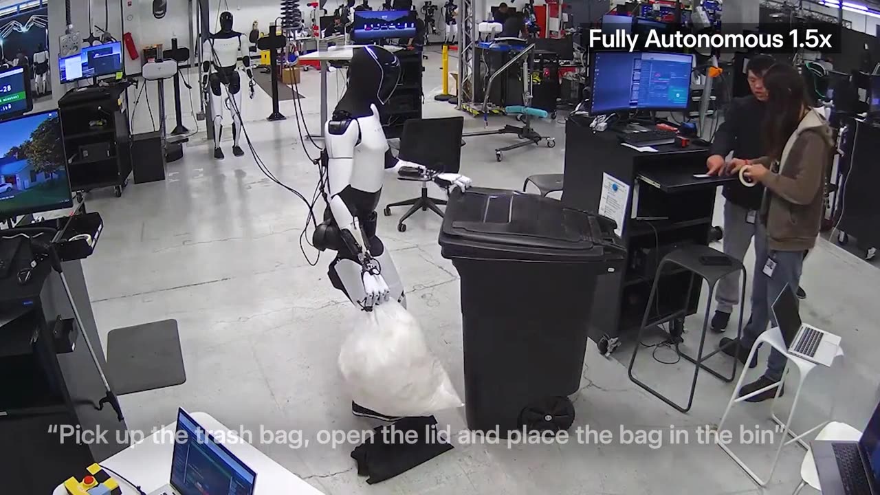 Tesla Optimus robot cleaning