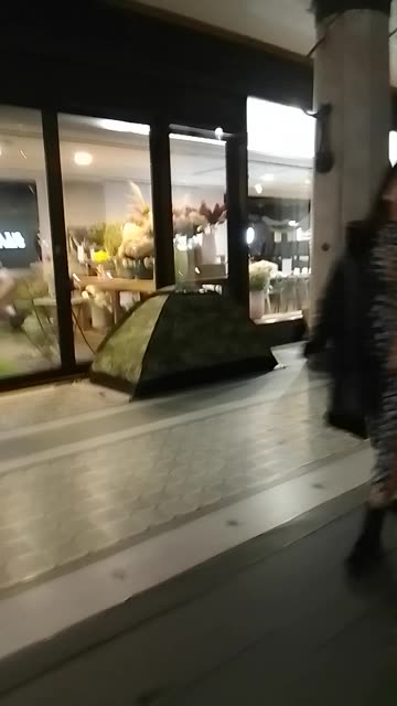 London tents 2