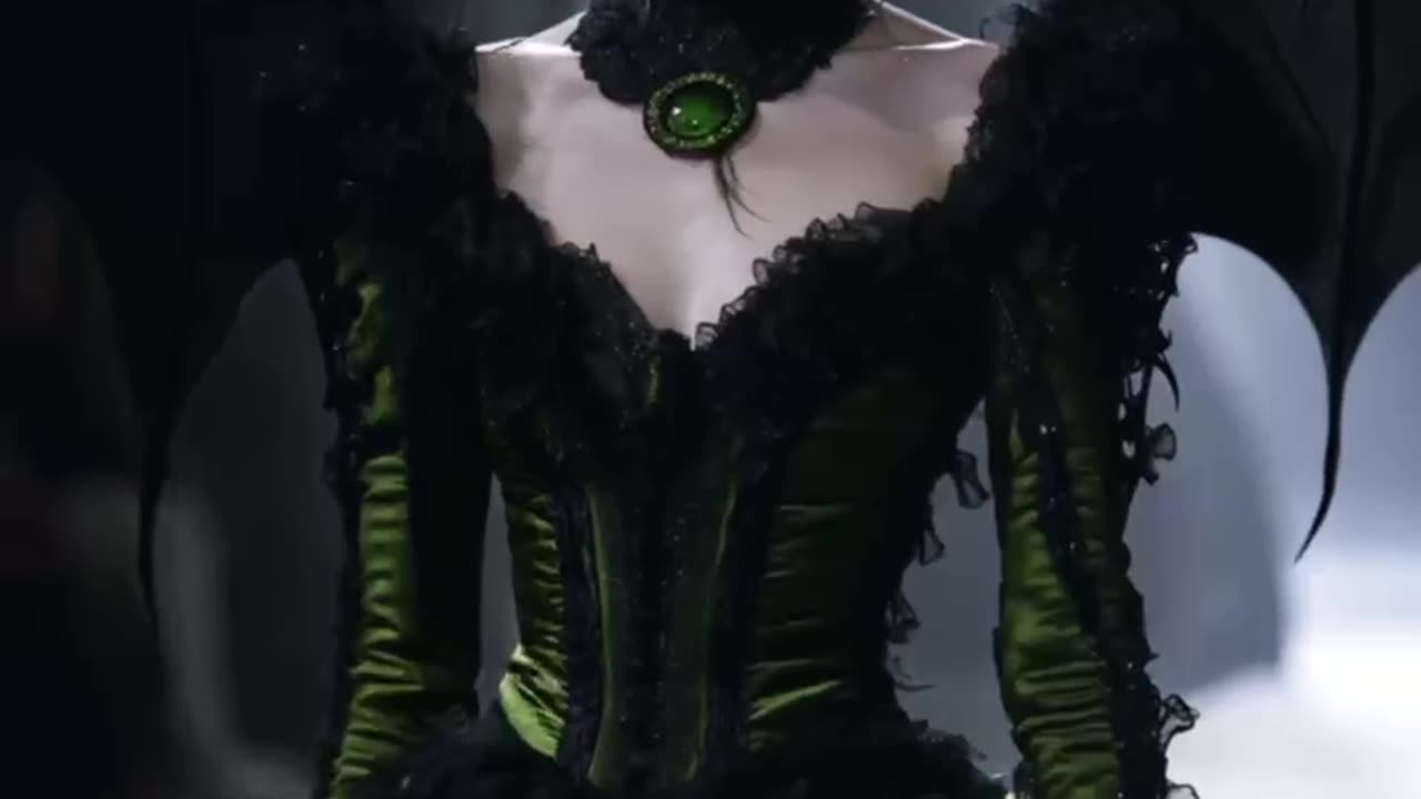 Green Apple Eclipse: Prologue to the Gothic Runway’s Dark Curtain 🍏