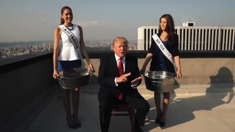 Donald Trumpe Ice Bucket Challenge 😅