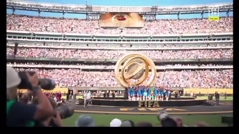 Trump forces himself into Chelsea's Trophy Lift