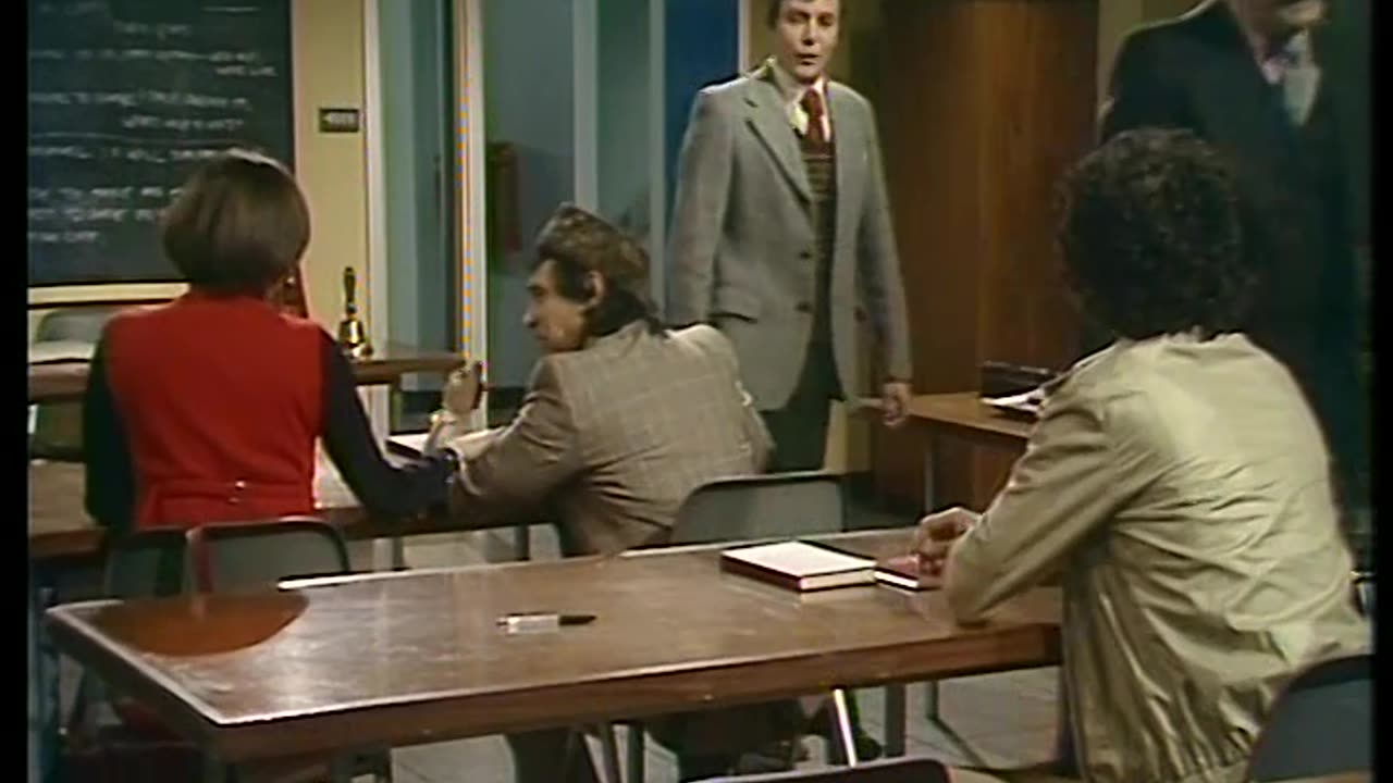 MIND YOUR LANGUAGE S01E02 - An Inspector Calls