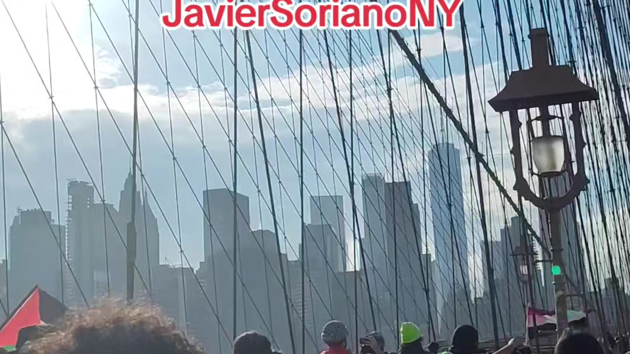 New Yorkers remember Nakba Day 77 on the Brooklyn Bridge.
