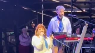 Irish singer CMAT speaks about how Ireland is changing and “nobody I grew up basically