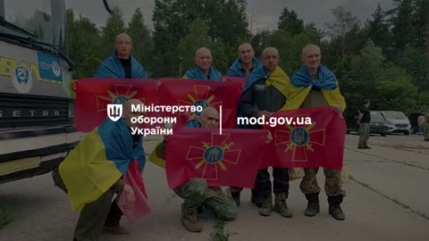 🇺🇦🤝 Ukraine Russia War | Ukrainian Soldiers Freed in POW Exchange | RCF