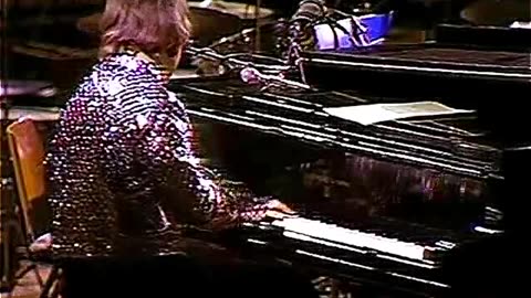Elton John - Rocket Man [1972]