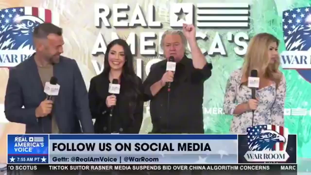 Steve Bannon says Republicans could lose up to 40 seats in the midterms if no Epstein files