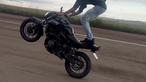 Standing Wheelie Crash
