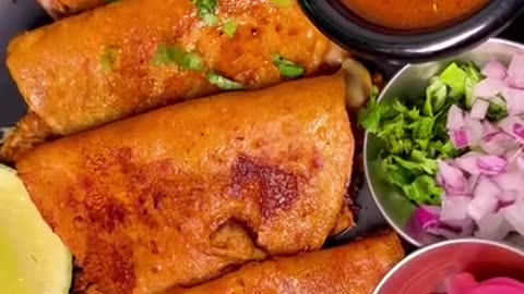 A delicious Tacos de Birria
