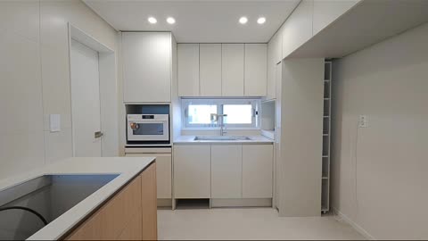 White Wood Kitchen
