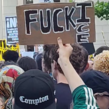 New Yorkers say: ICE OUT OF NEW YORK and FREE PALESTINE 🇵🇸.