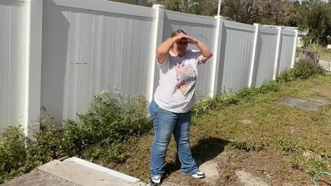 This Abandoned Home Became an H.O.A. Nightmare—No One Knows Who Owns It P8