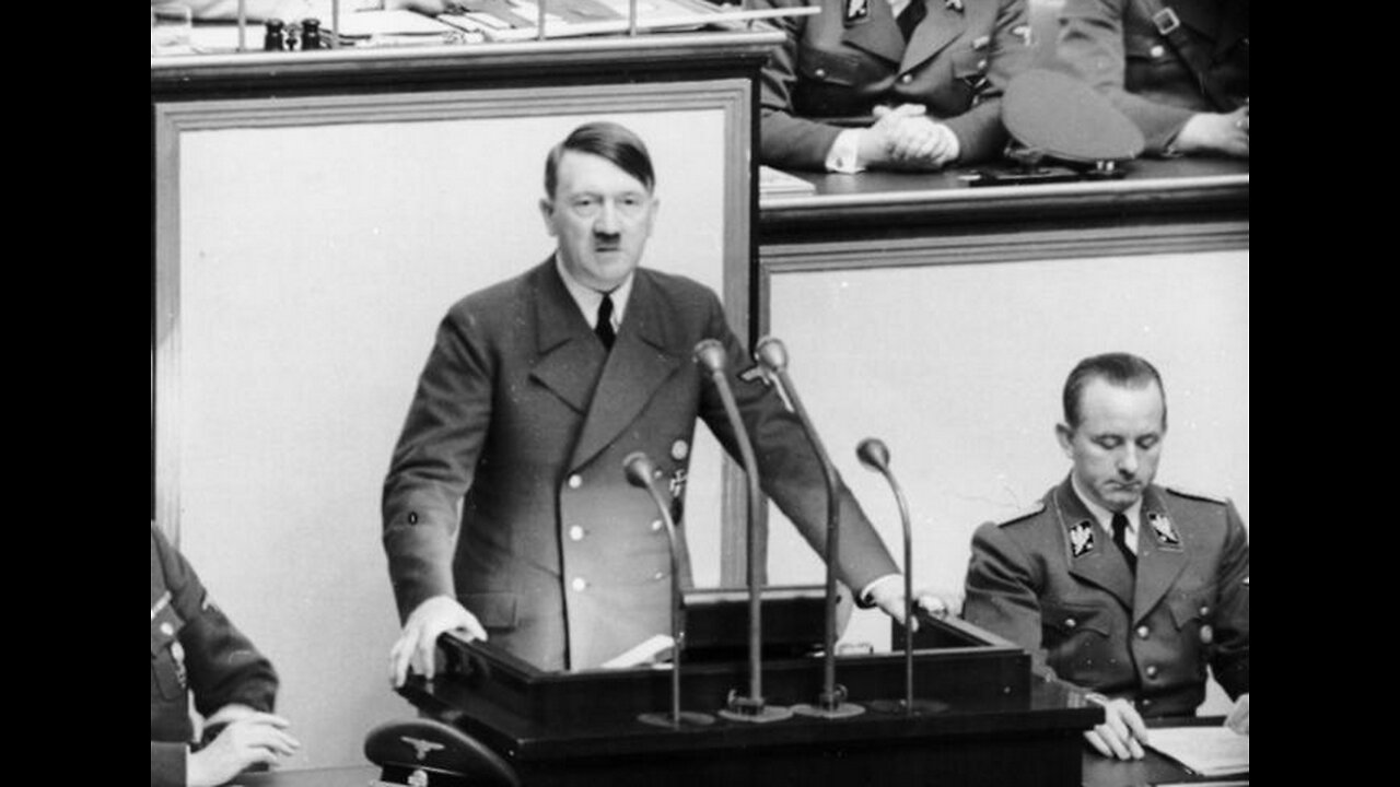1938: Hitler Responds to Roosevelt's Insulting Letter with Comic Mockery (English Captions)