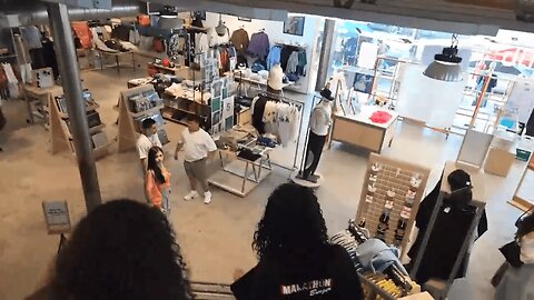 Ryah Statum & Wendy Ortiz Have an AWKWARD Run-In While Shopping
