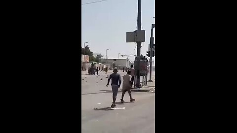 Armed Hamas Terrorists are stealing the aid trucks while Hungry Gazans are chasing them. Famine...?