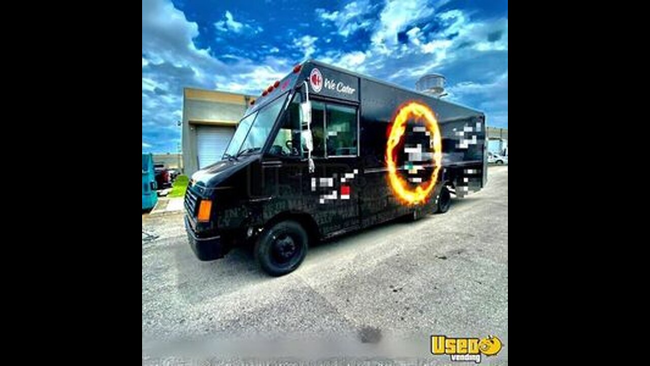 Fully Equipped 26' 2005 Workhorse Food Truck w/ OPTIONAL Custom Artisan Pizza Oven