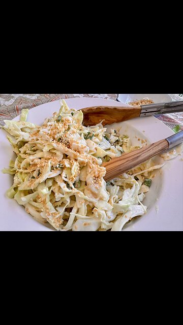 I Made This VIRAL Cabbage Salad - Now I Can't Stop Eating It!