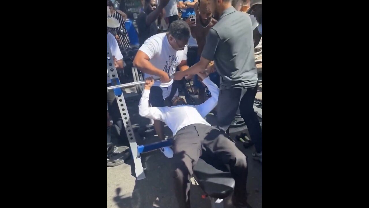 Mamdani Couldn't Bench Press 135 Lbs Without Help