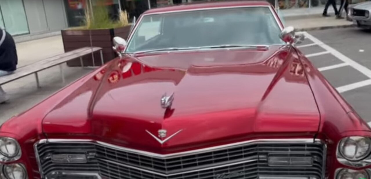 Cadillac Coupe De Ville Vs Chevrolet Camaro SS.