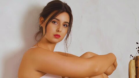 "Sassy Maaya: India's Virtual AI Bikini Model