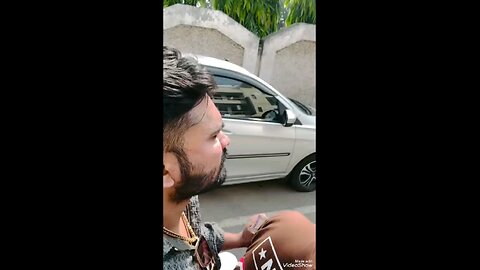 Pehli Baar Mera Dost Kisi Ko ₹10 de deta hai uske bad😂