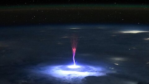 Big Heat Coming To Western US - Giant Jet Photographed Above Texas! - 'Interstellar Visitor'