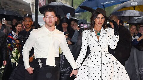 Met Gala: Priyanka & Nick Seem Off