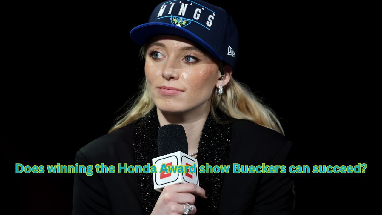 Is winning the Honda Award a way to show Paige Bueckers can have a phenomenal rookie season?