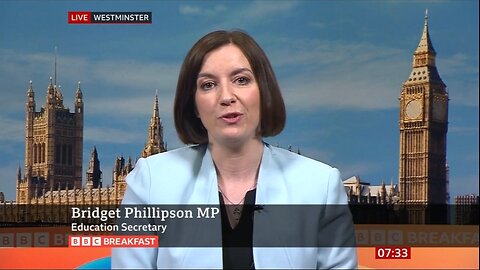Any child in England whose parents receive Universal Credit will be able to claim free school meals