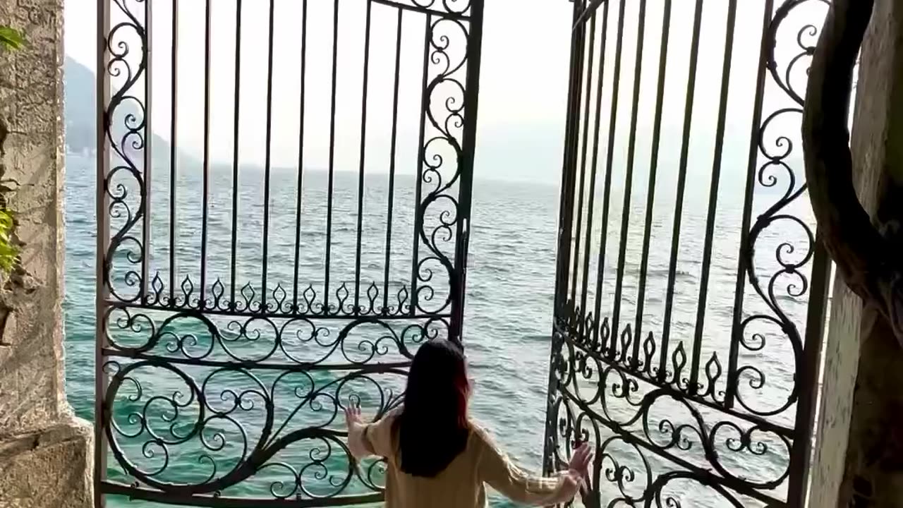 The Most picturesque Gate on the Shores of Lake Como.