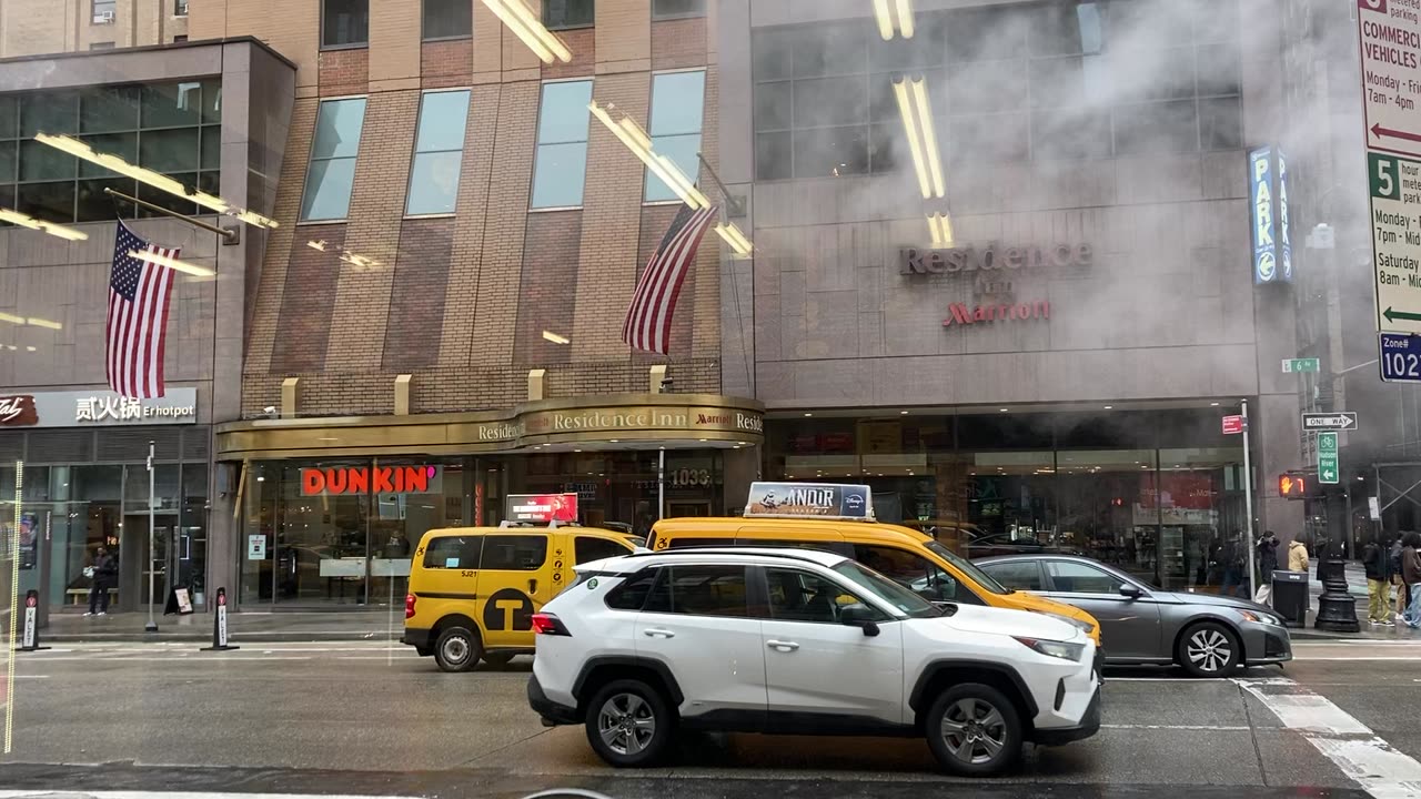 Walking Manhattan: Scandinavia House & Around