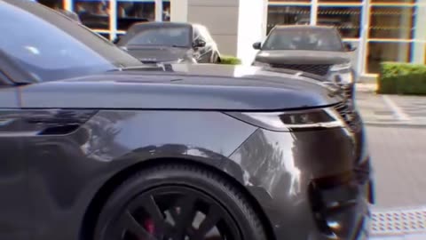 Don't Miss This: Land Rover Unloading! 🚙 Secure Enclosed Car Shipping