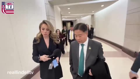 Democrat rep admits Clintons should now be arrested for not complying