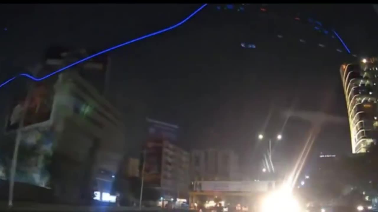 Meteor ‘fireball’ lights up the sky over Karachi, Pakistan