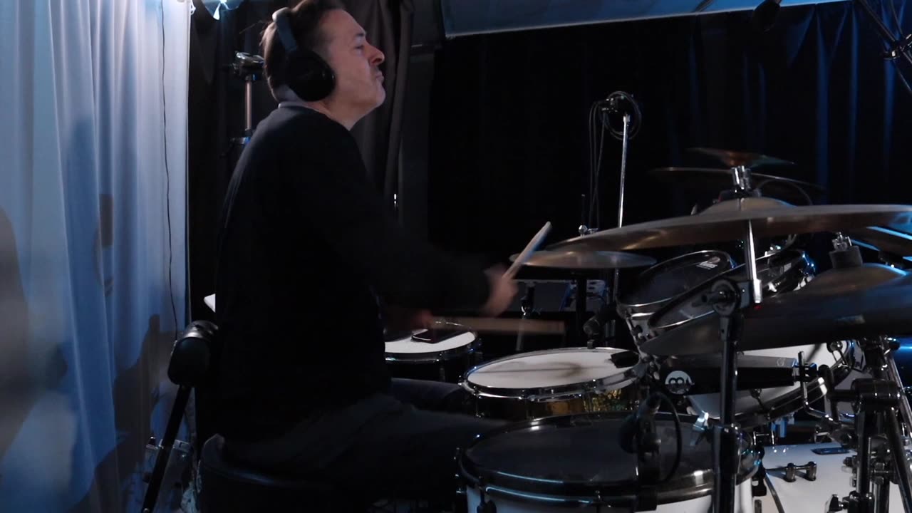 "Drums Backing track: Développer son groove et son improvisation"