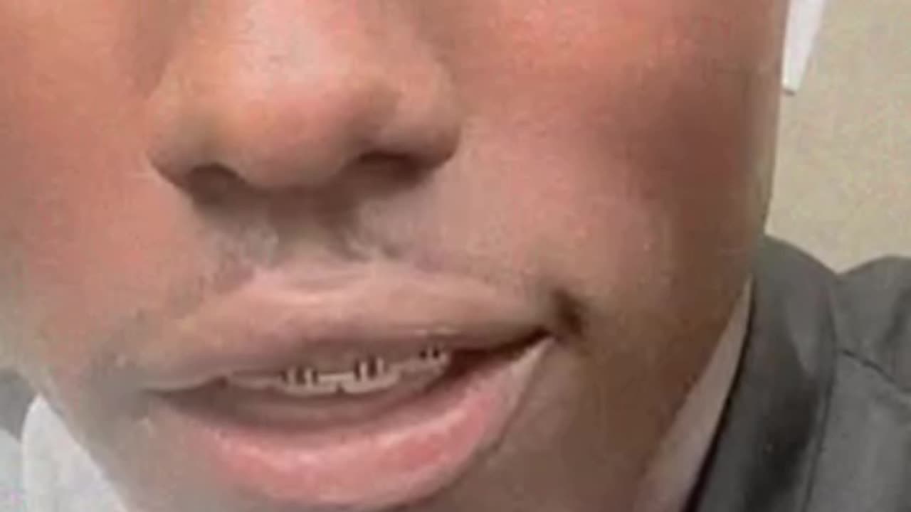 Jamal Roberts Wakes Up Singing on Facebook—New Music Drop Coming in Just 2 Days! - WorldEye