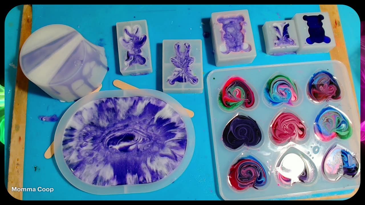 Momma Coop's Got The Pour