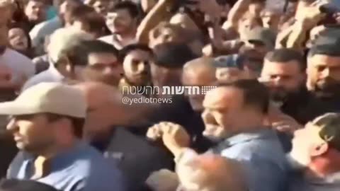 Tasnim News Agency: Iranian President Masoud Pazakhian participated in a demonstration