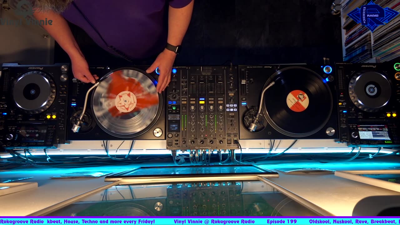 Vinyl Vinnie @ Rokagroove Radio Episode 199