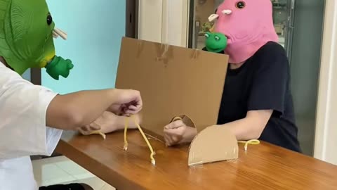 Invite your friends to watch the back-of-hand challenge