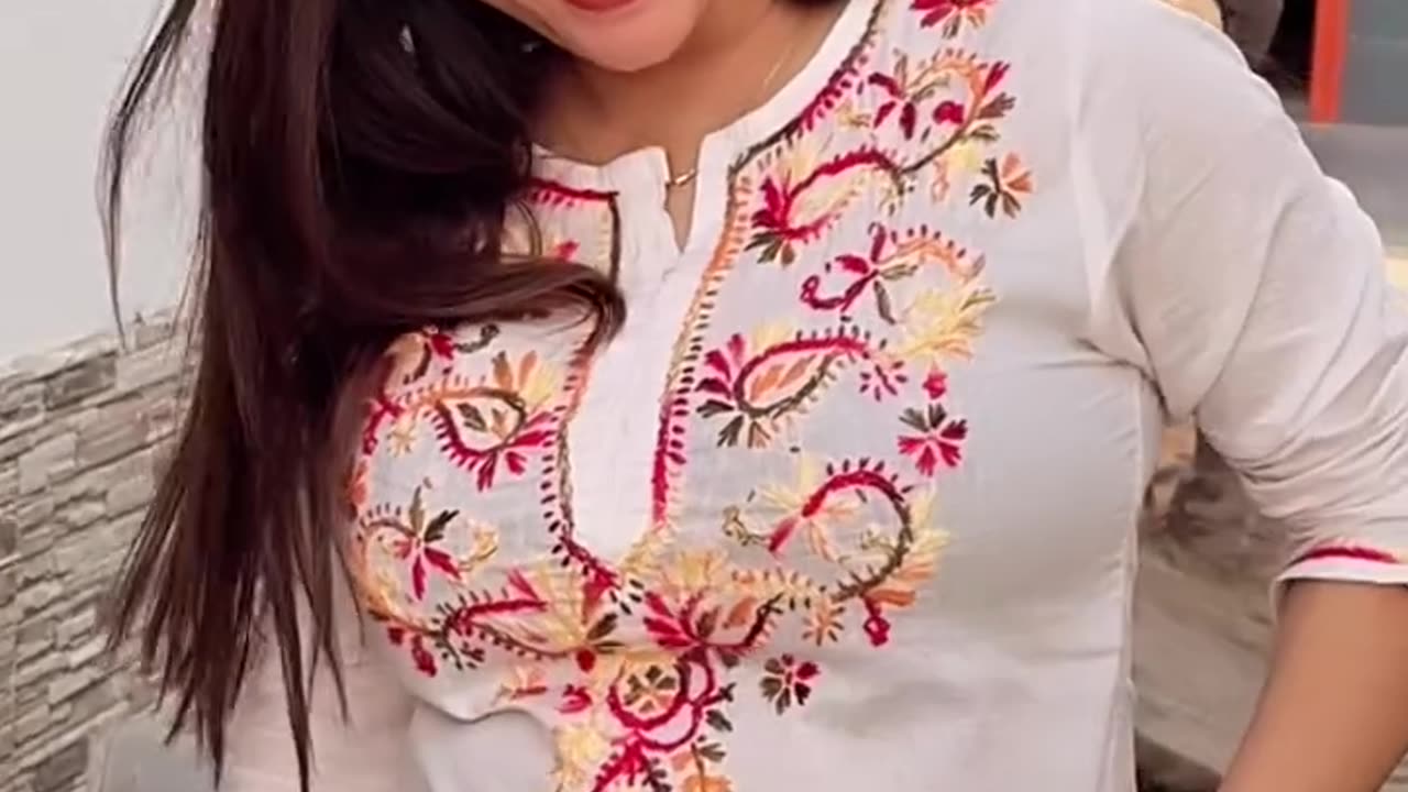 beautiful breezy female model