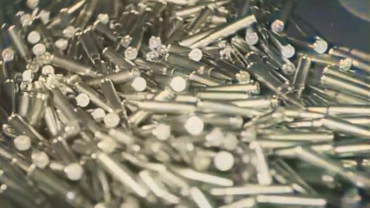 Workers assembling rifle rounds ⚙️ 1943 🏭 #ColourizedFootage