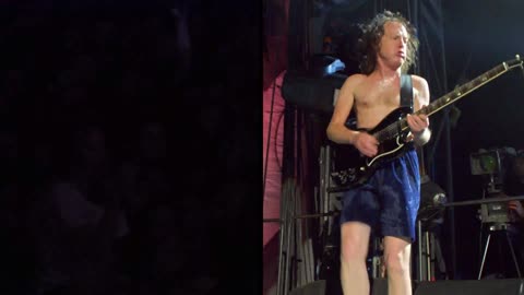 Dog Eat Dog - AC⚡DC (live)