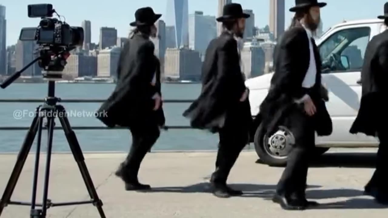 5 Dancers