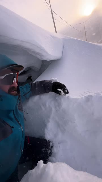Waiting for a bus after "Snow Apocalypse" in Kamchatka