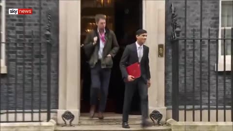 Have you ever imagined a folder changing color live during a newscast