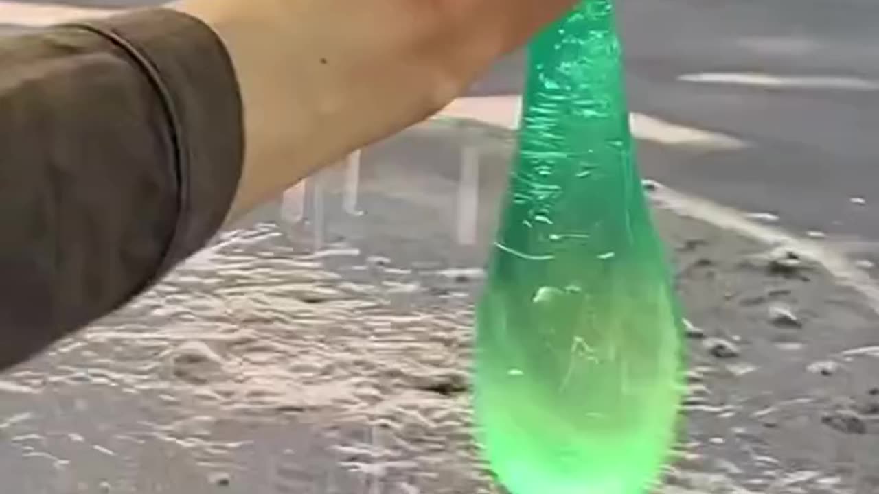 You'll never look at a condom the same way again - survival edition 😅🔥