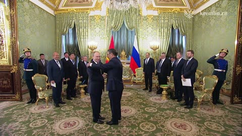 В Кремле стартовали российско-киргизские переговоры