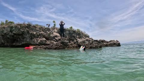 🌊 Ocean Bliss: Swimming in Paradise | Philippines Beach Life 🇵🇭