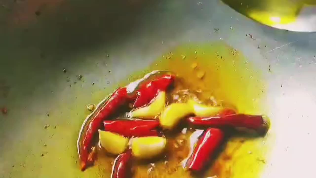 #Baigan ka desi chatni 👌👌